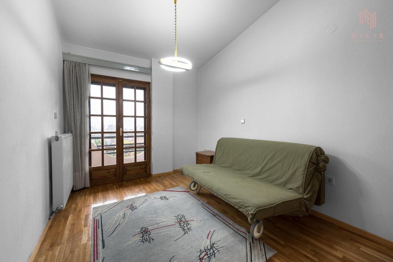 Classico, Nilie Hospitality Mgmt Foustani Экстерьер фото