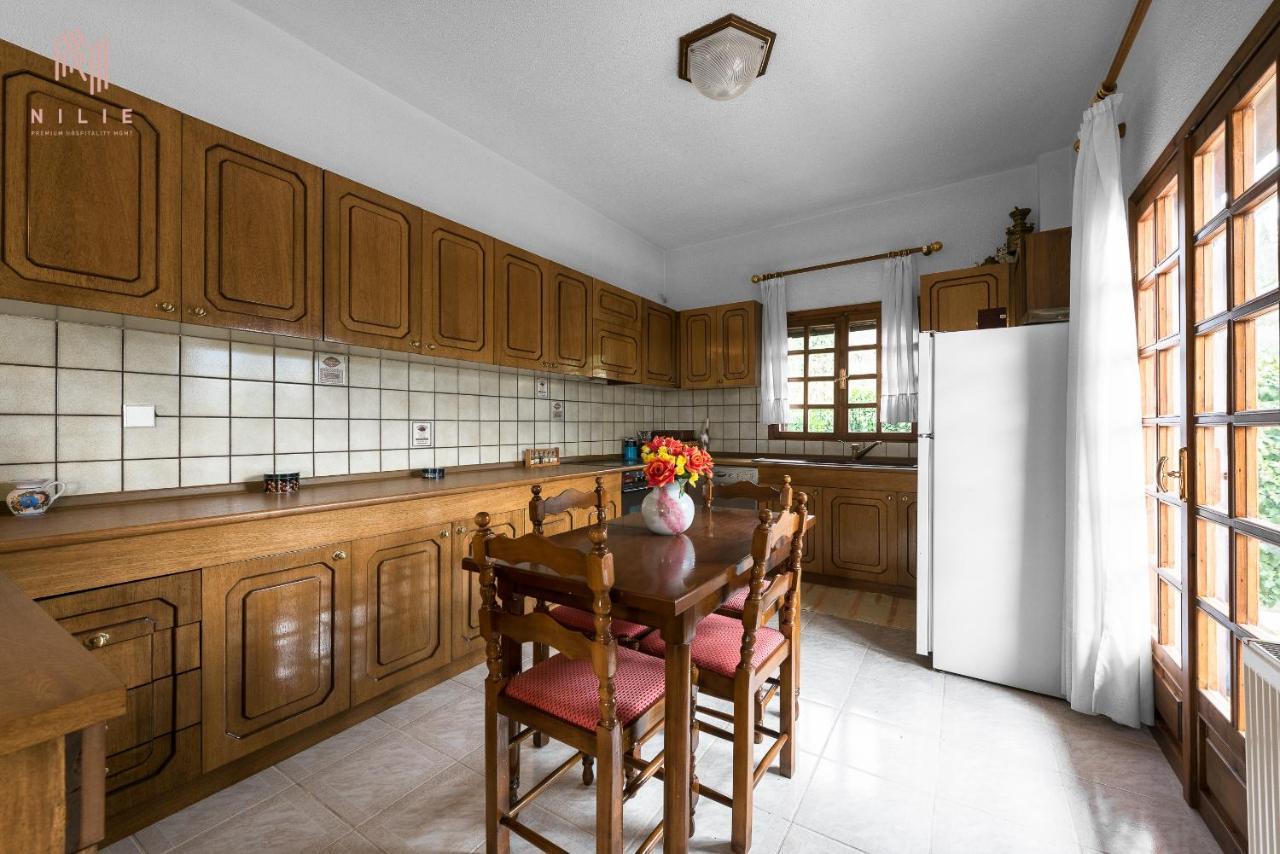 Classico, Nilie Hospitality Mgmt Foustani Экстерьер фото